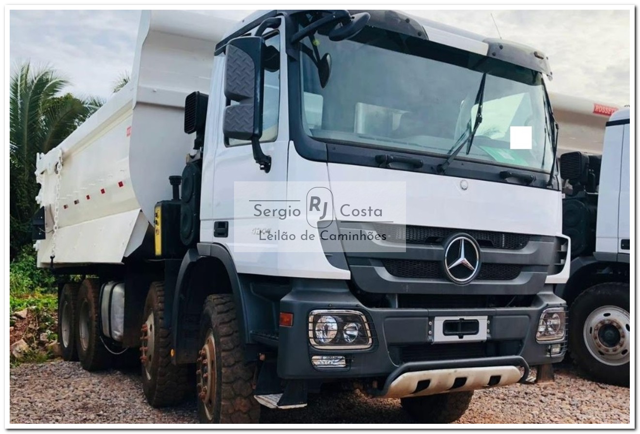 MERCEDES BENZ MB4844 2019