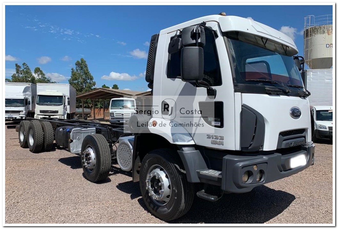 FORD CARGO3133 2013