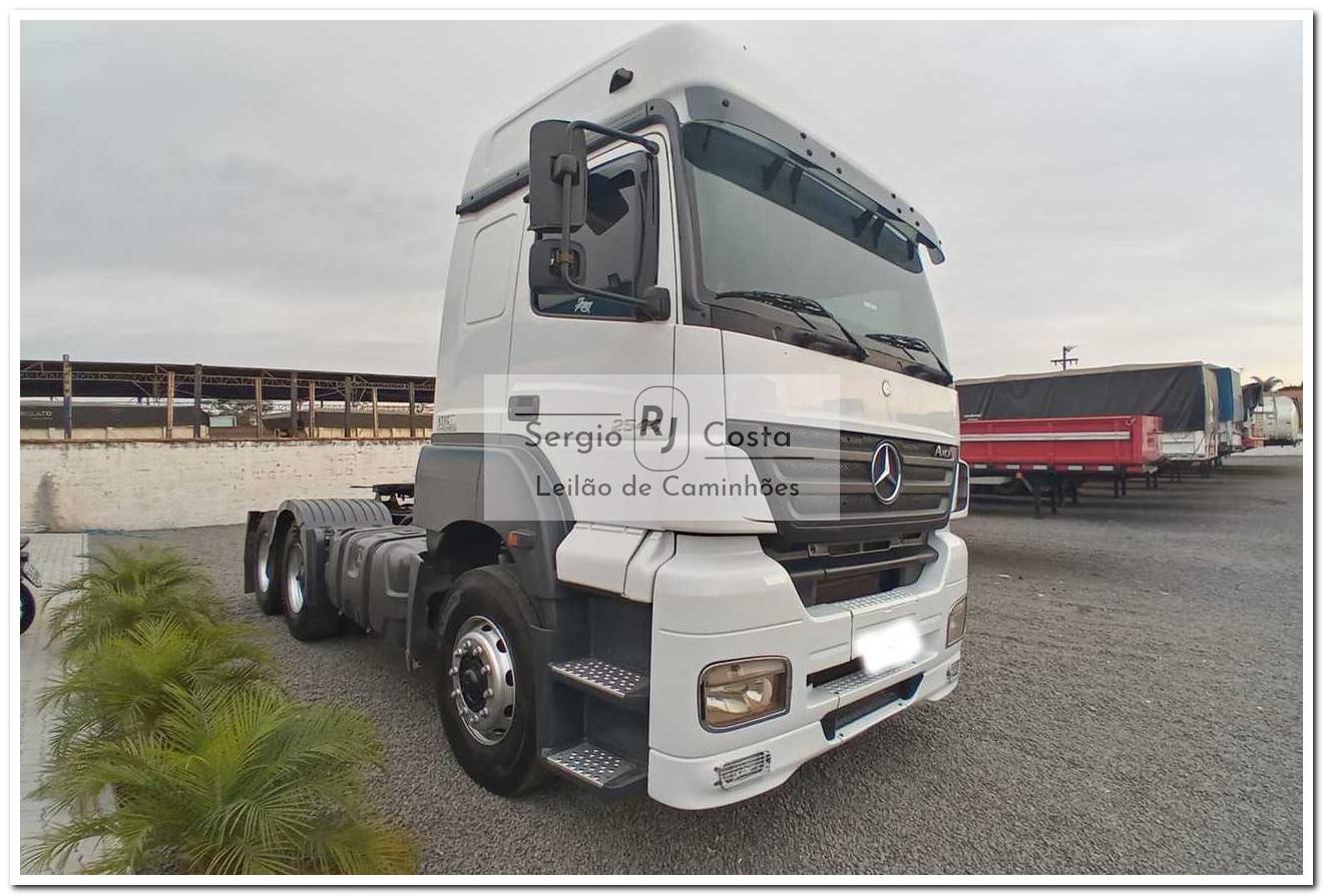 MERCEDES BENZ MB2544 2010