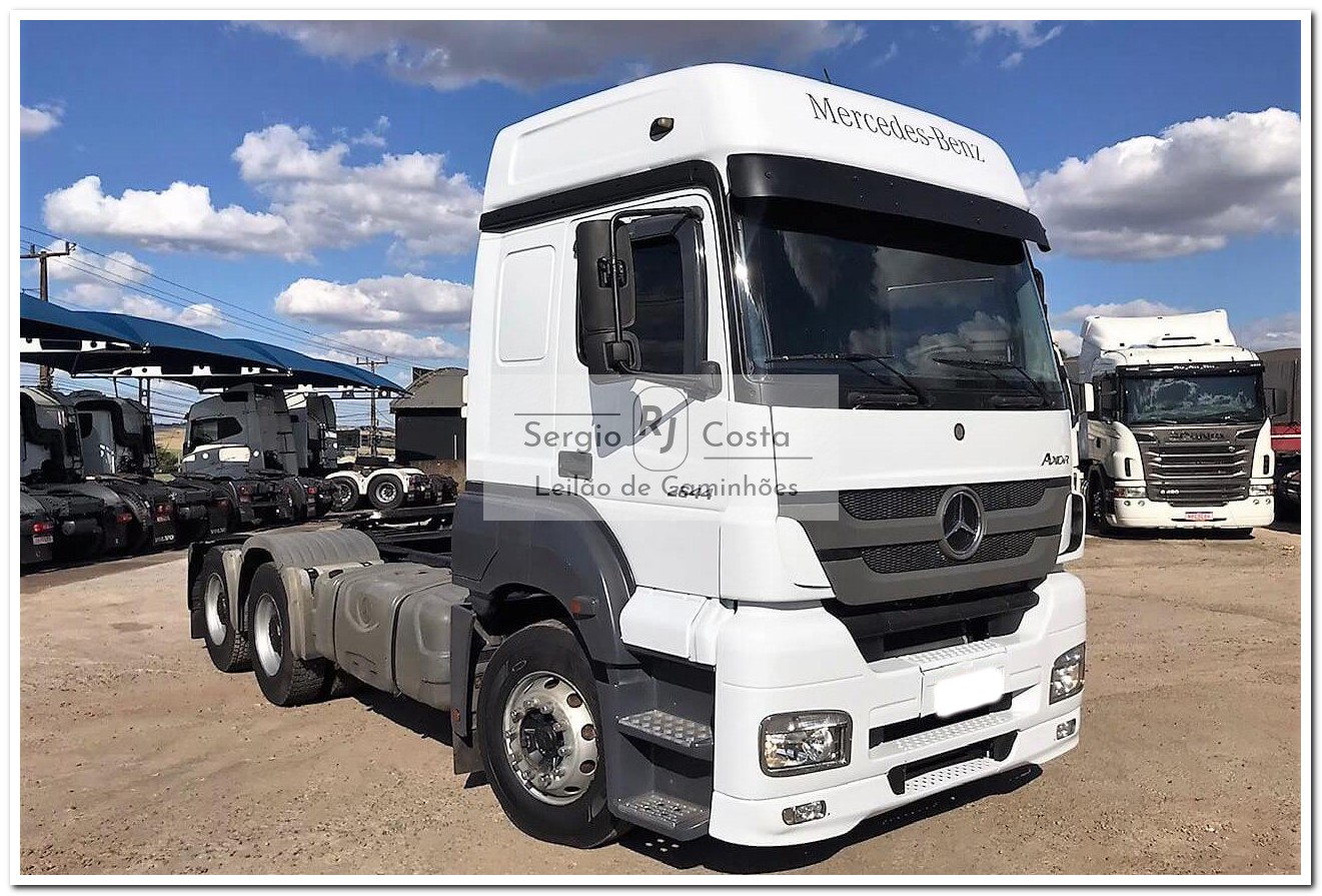 MERCEDES BENZ MB2644 2014